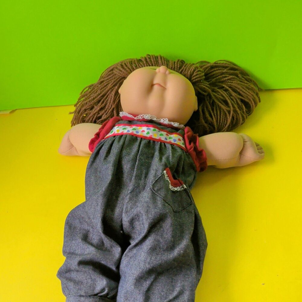 Cabbage Patch Kids 2004 PA-3 Doll Brown eyes Brown Hair W/Outfit play along pa-3